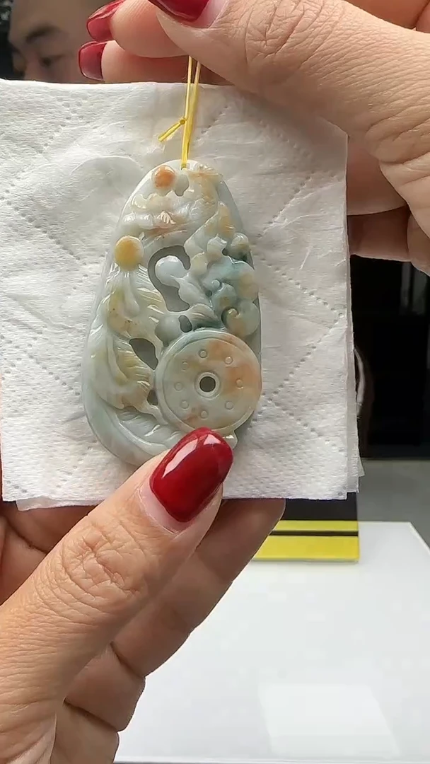 【闪购商品】翡翠颈饰未镶嵌天然翡翠A货吊坠