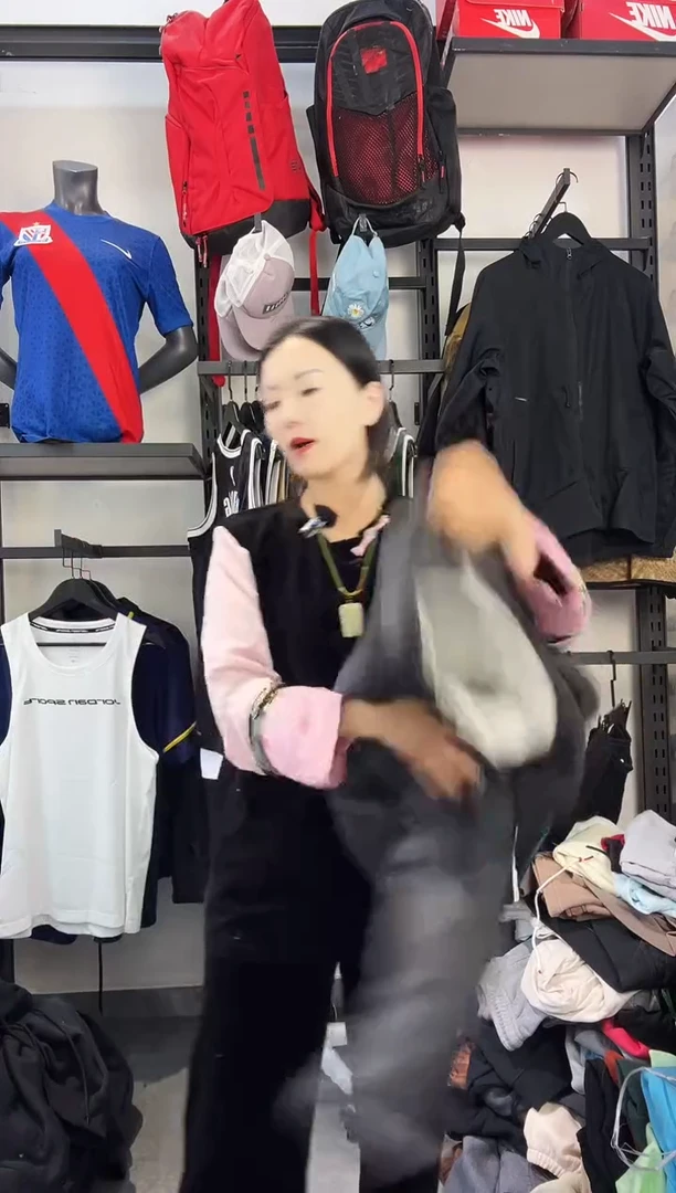 340闪购编码Nike/Jordan运动卫衣裤以直播间过款为准尺码·S