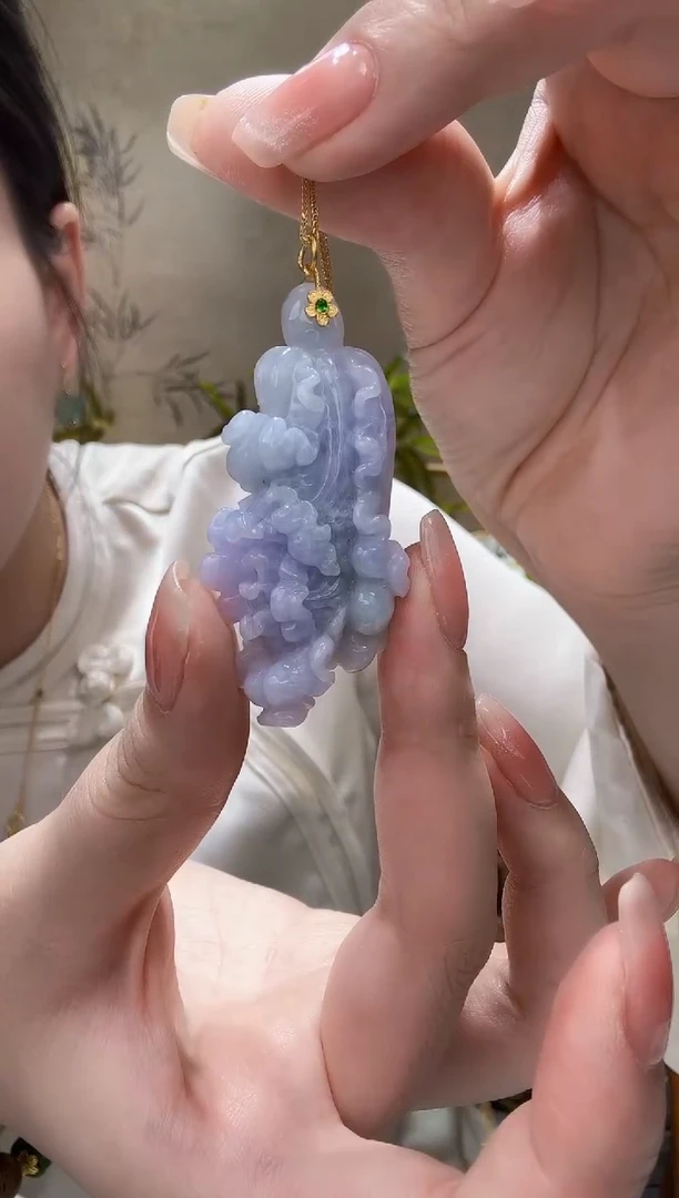 翡翠未镶嵌颈饰吊坠