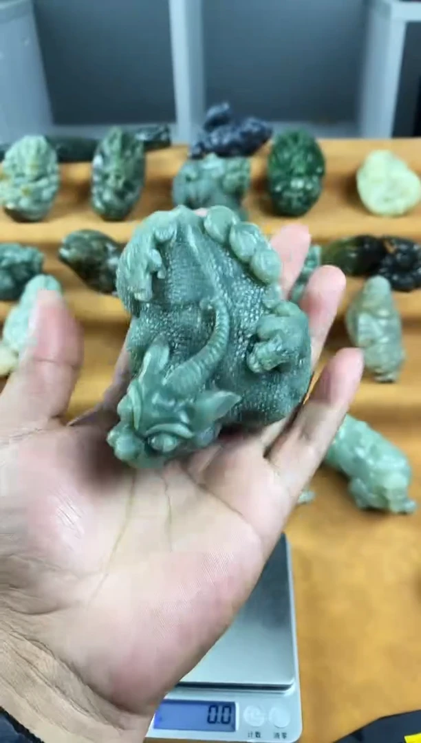 未镶嵌和田玉把件1