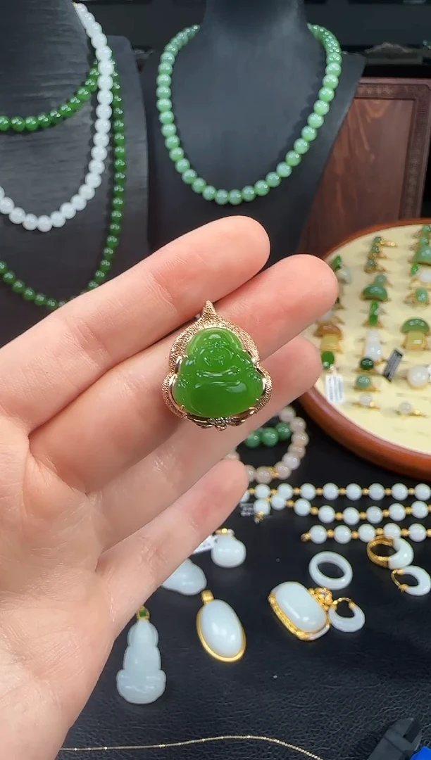 和田玉18K金镶嵌吊坠(不含链)1