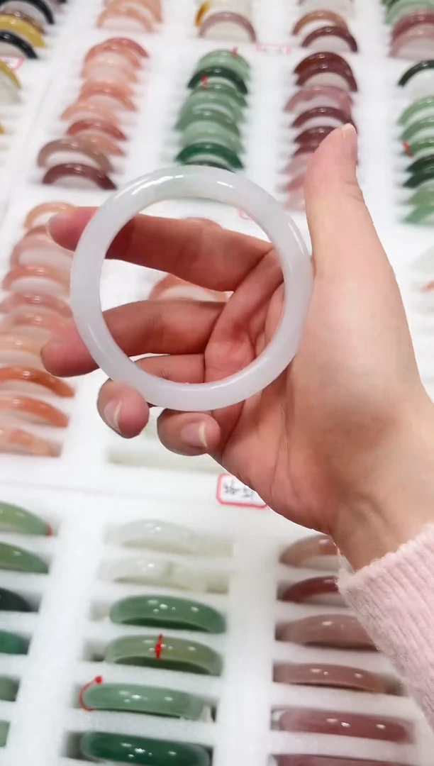 未镶嵌手镯石英质玉19-56