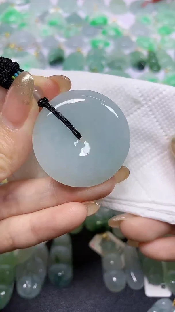 颈饰未镶嵌翡翠十*A货