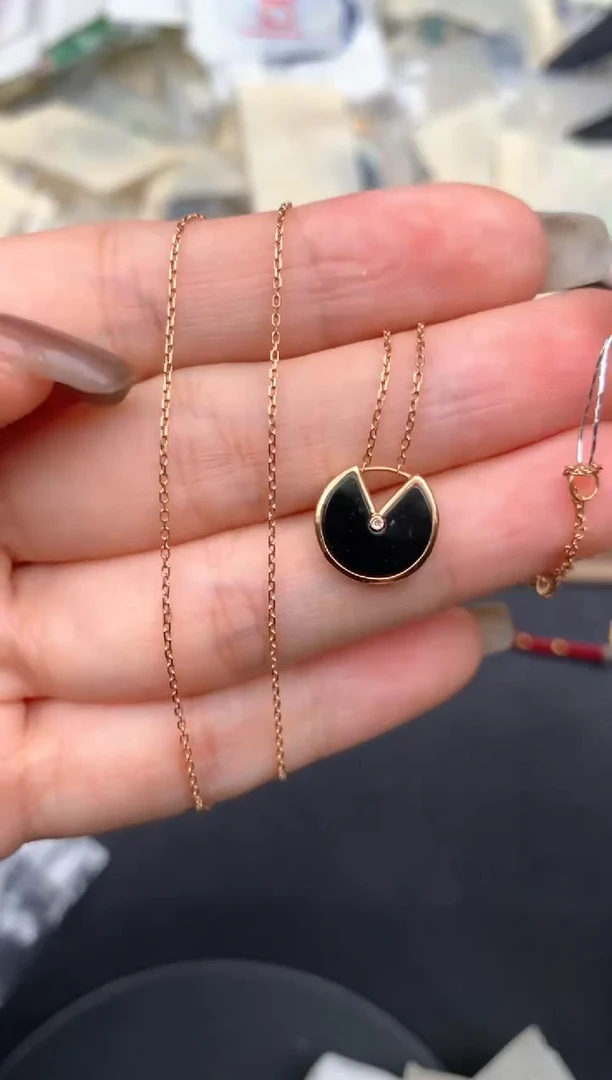 18K金镶嵌挂件翡翠一