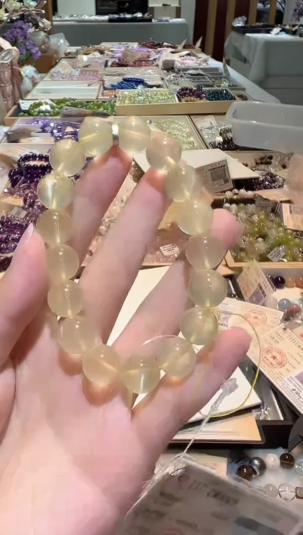 水晶手串未镶嵌手串