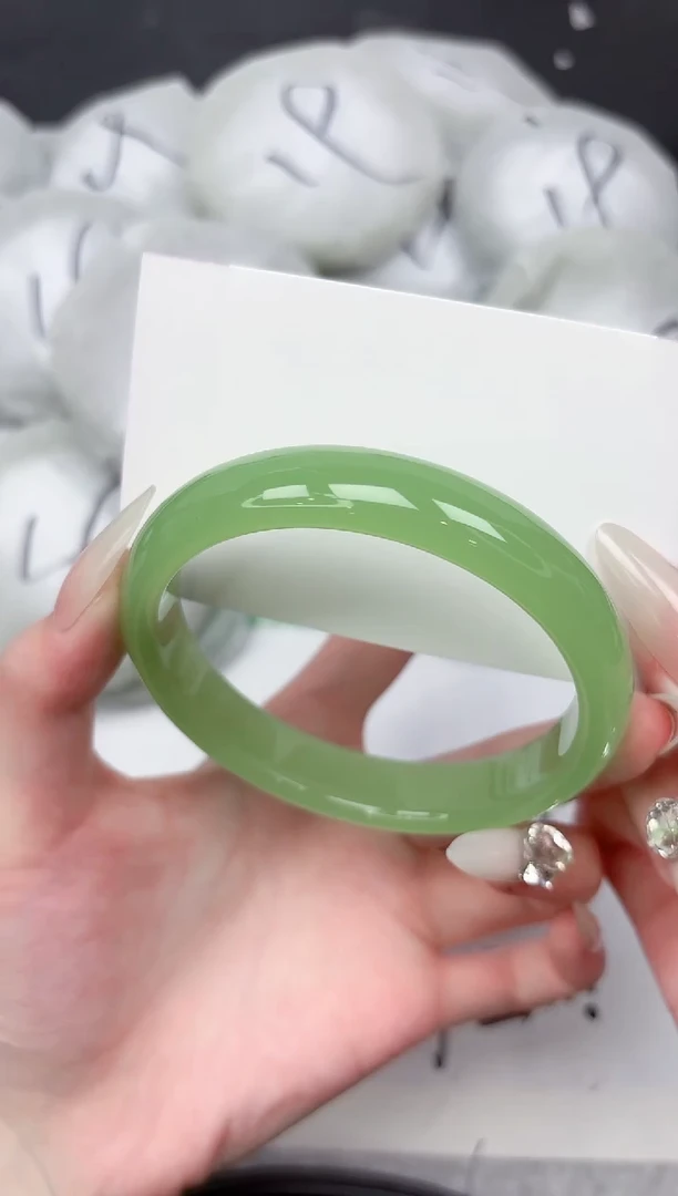 未镶嵌手镯石英质玉53-64