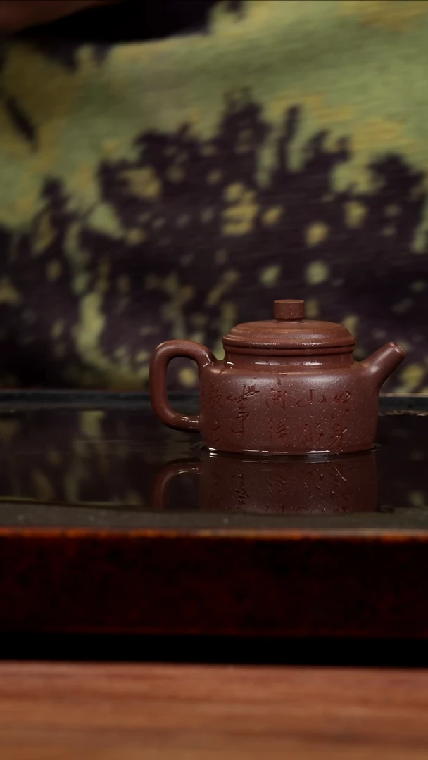 茶壶紫砂精工半手工紫遇金砂德钟刻绘