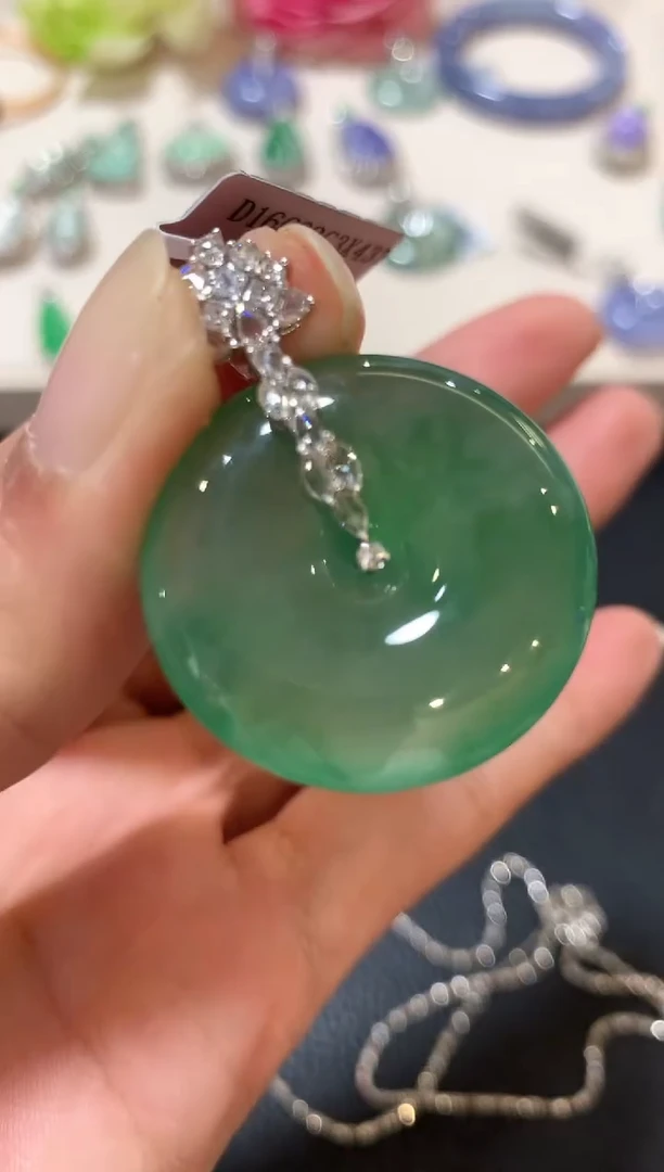 吊坠(不含链)18K金镶嵌翡翠z198