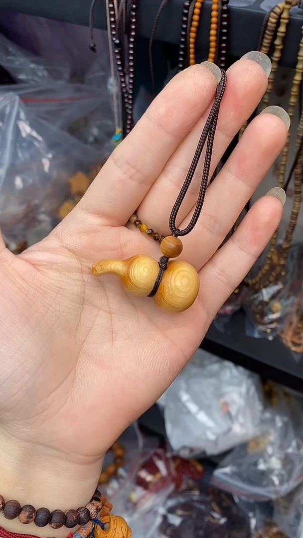 柏木（崖柏）吊坠崖柏葫芦吊坠