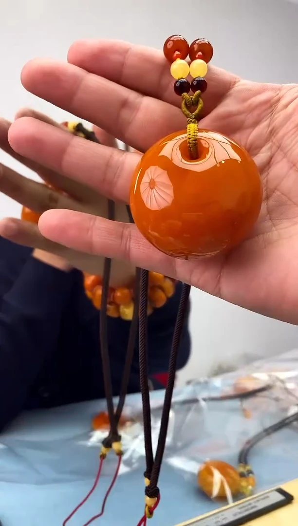 蜜蜡未镶嵌珠宝奇石假一罚十，发一件033