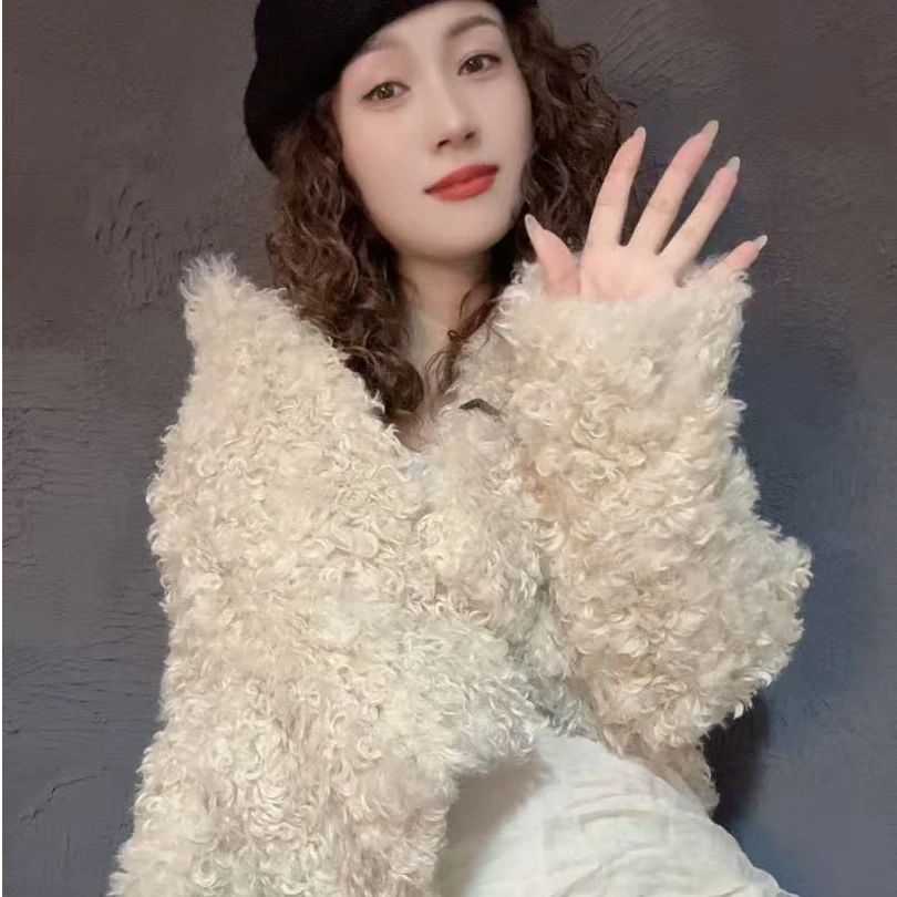 原创新款杏白色羊圈毛小立领小立领长袖带扣带兜短开衫【定制款】