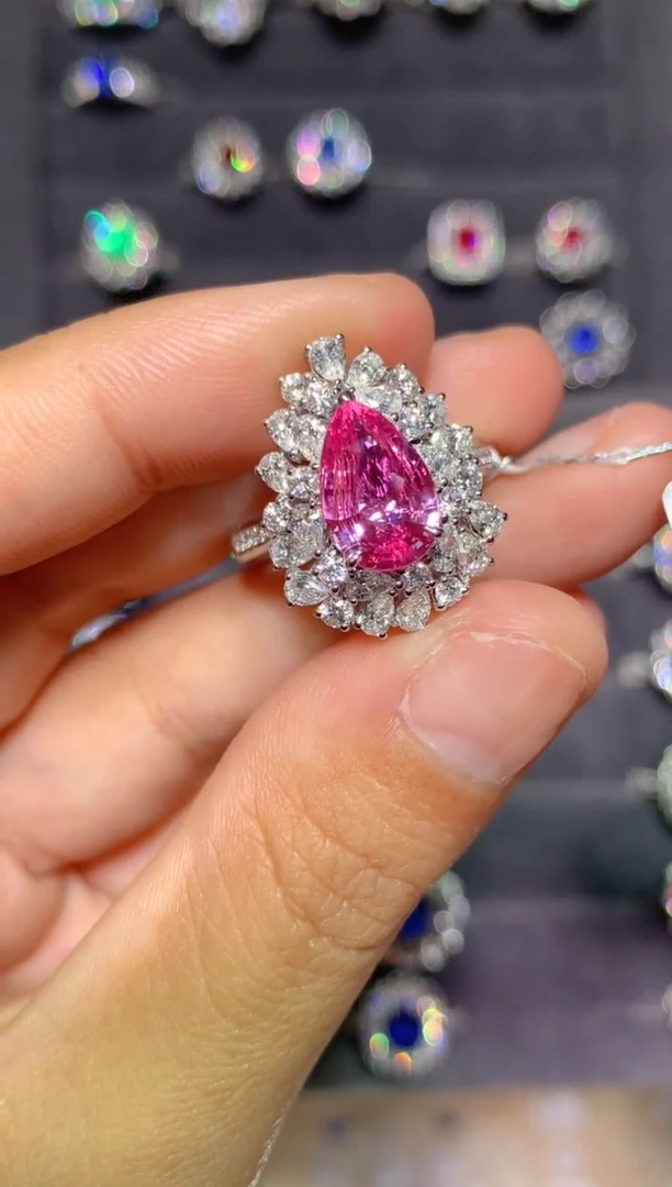 戒指彩色蓝宝石18K金镶嵌2.04CT