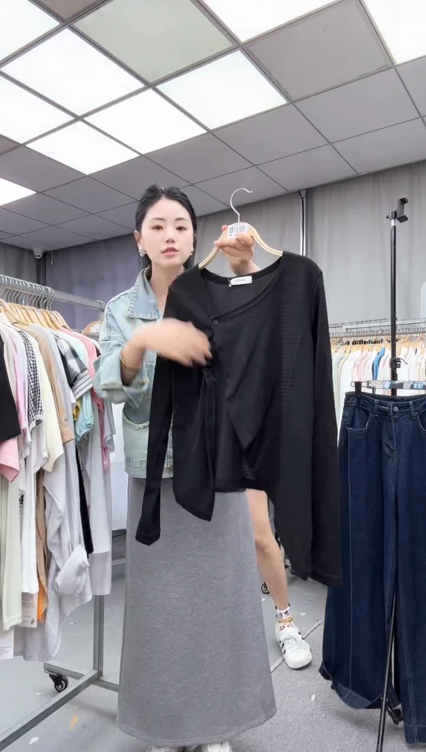 大哥家漂亮衣服漂亮颜色