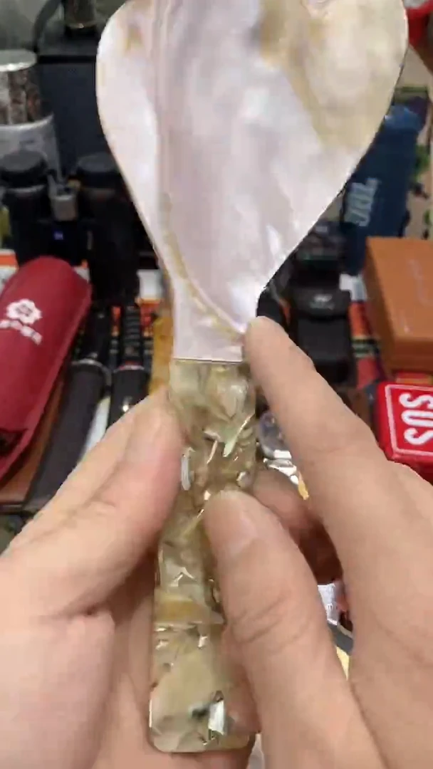 瓷片闪购商品 如图所示
