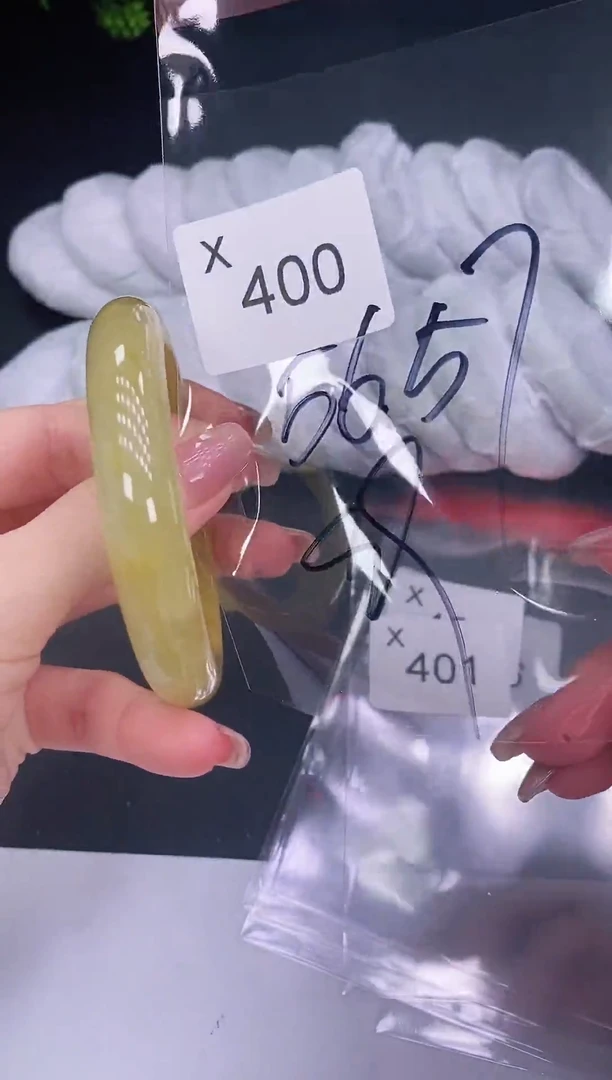 未镶嵌手镯翡翠400