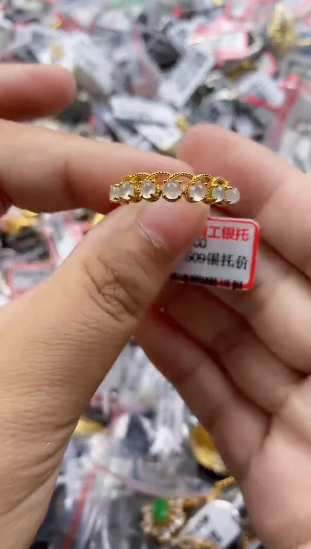 翡翠戒指银S925镶嵌66666    10