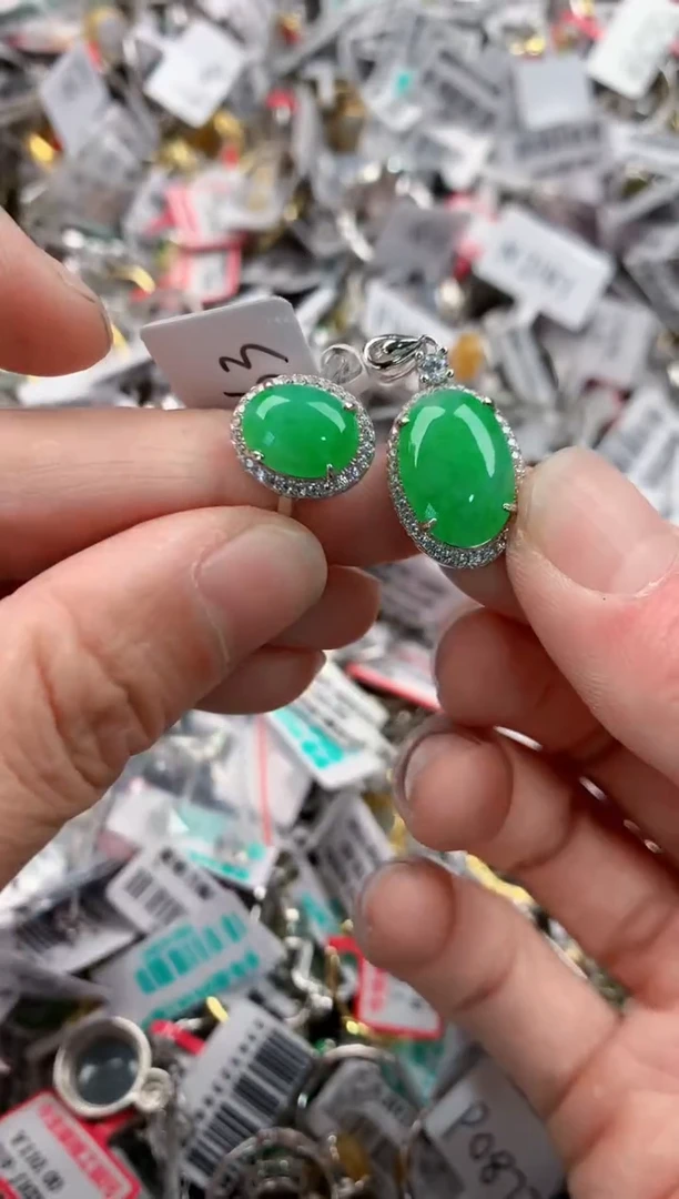 银S925镶嵌戒指翡翠222           4