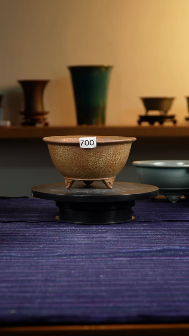 700古铜金花盆9.5/18