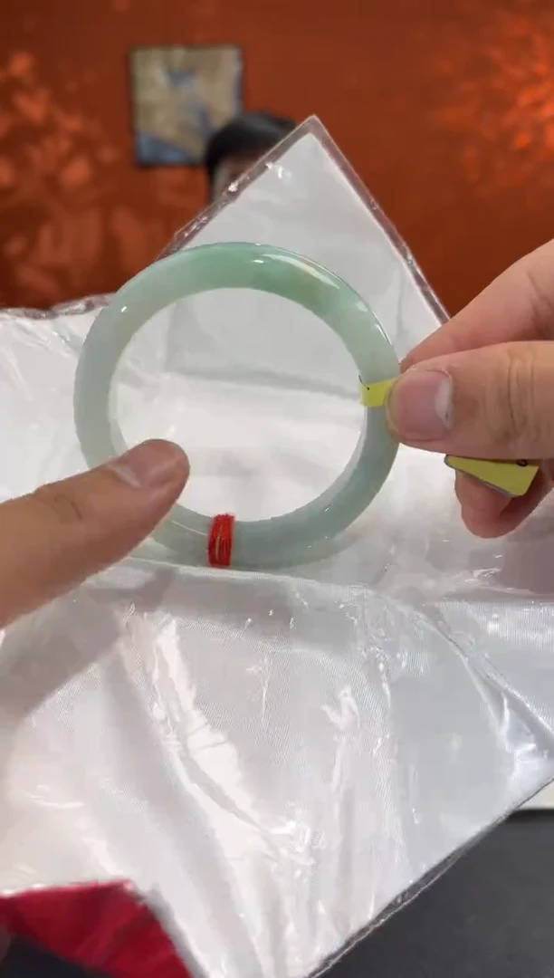 未镶嵌手镯翡翠8