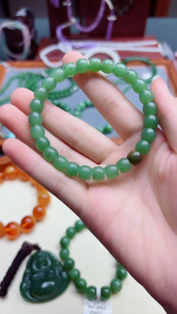 和田玉未镶嵌颈饰碧玉老型手串*1 SY
