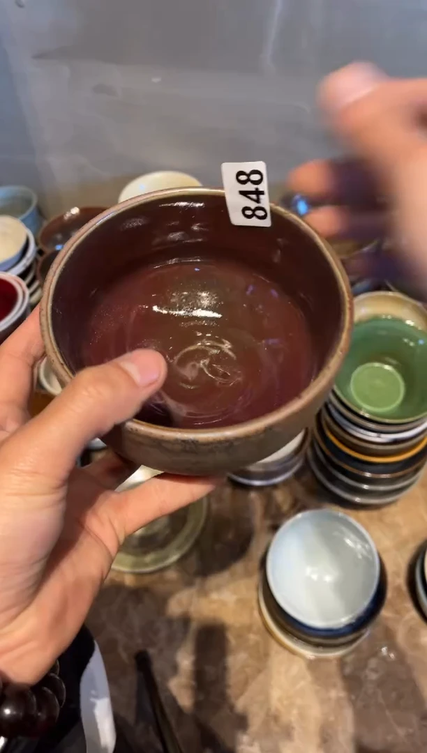 【闪购商品】瓷片848外陶内红手工碗