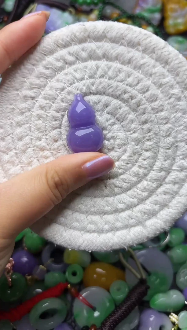 颈饰未镶嵌翡翠缅甸翡翠吊坠