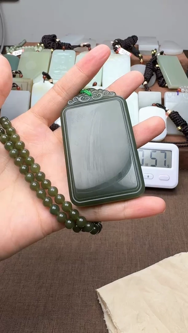 颈饰未镶嵌和田玉小*猪小飞猪