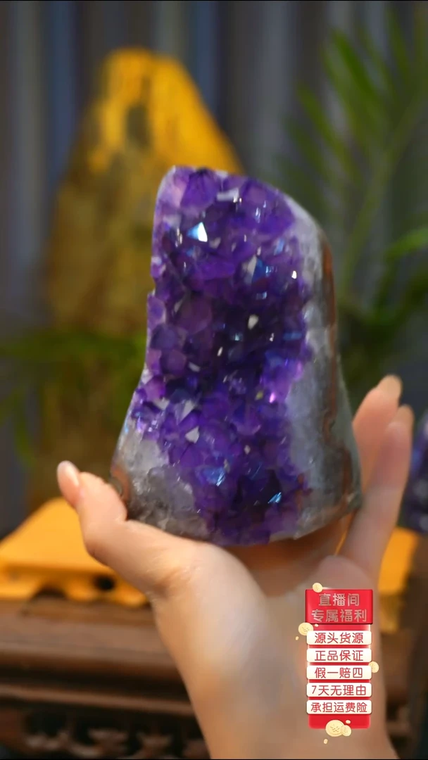 石材精品矿物晶体摆件