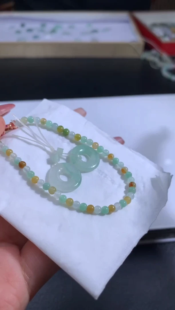 未镶嵌定制翡翠小*月翡翠