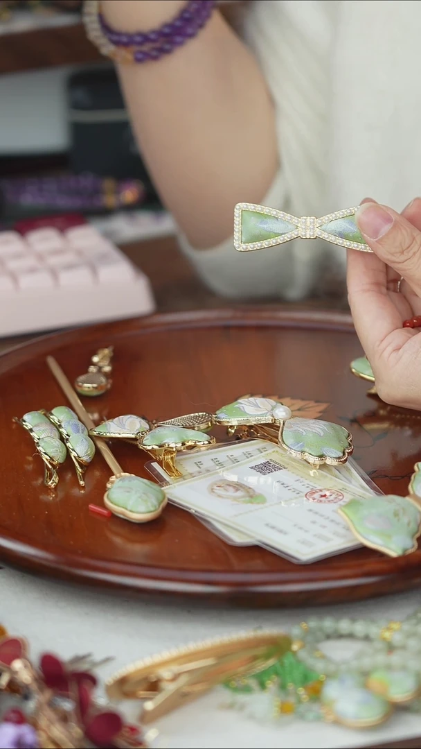 刺绣闪购纯手工非遗国风饰品