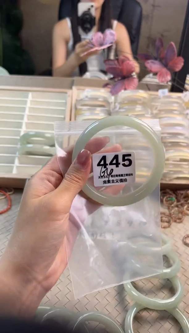 石英质玉手镯未镶嵌柔*.445
