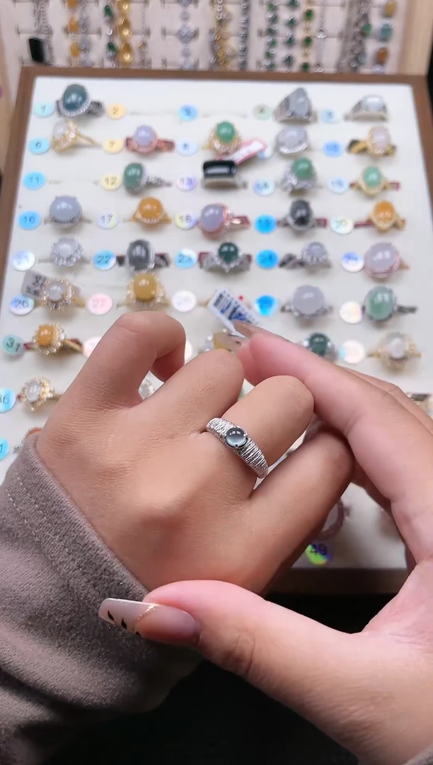 【闪购商品】翡翠戒指银S925镶嵌天然A货翡翠戒指