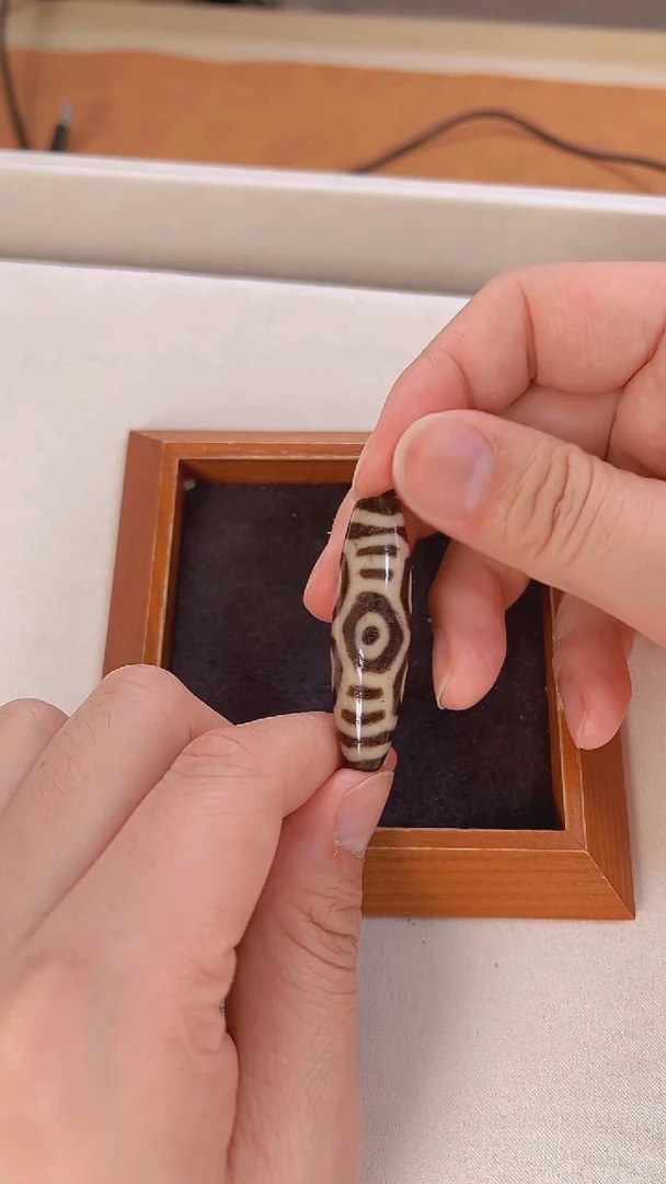 未镶嵌颈饰玛瑙/玉髓老冯顶货龙六珠珠47.3*13.6