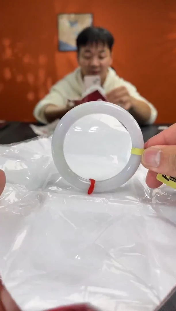 未镶嵌手镯翡翠18   52