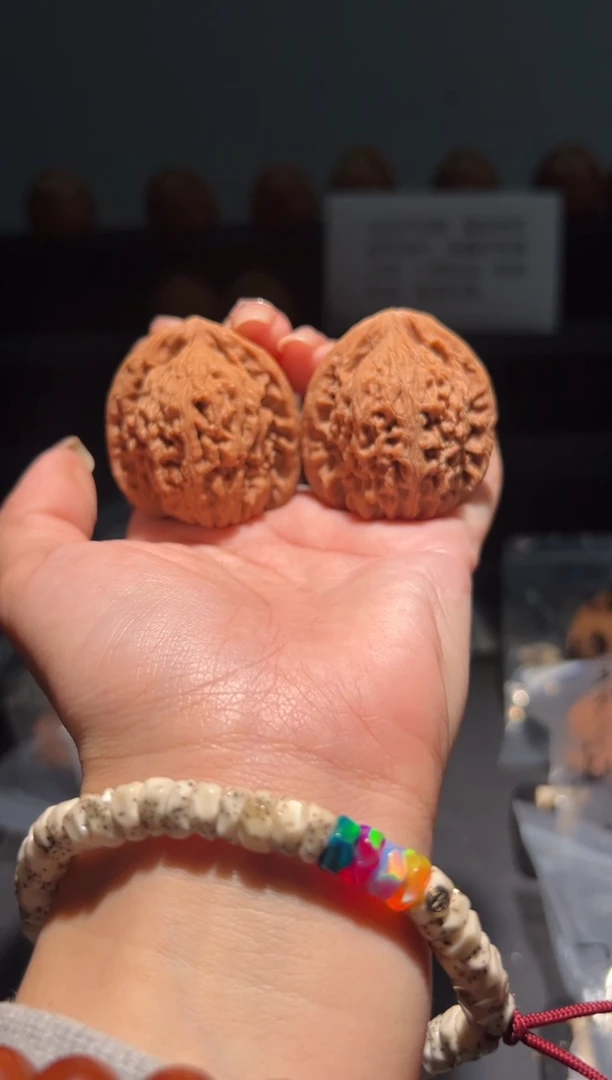 把件文玩核桃?*唸88福利对南疆石