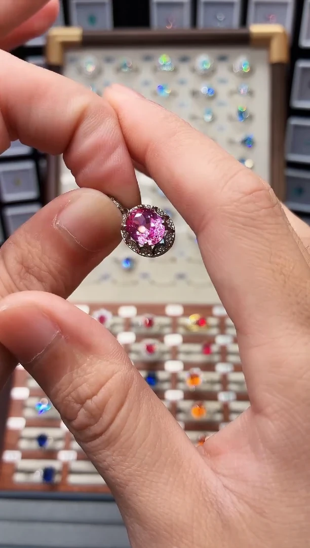 吊坠(赠链)彩色蓝宝石银S925镶嵌1888