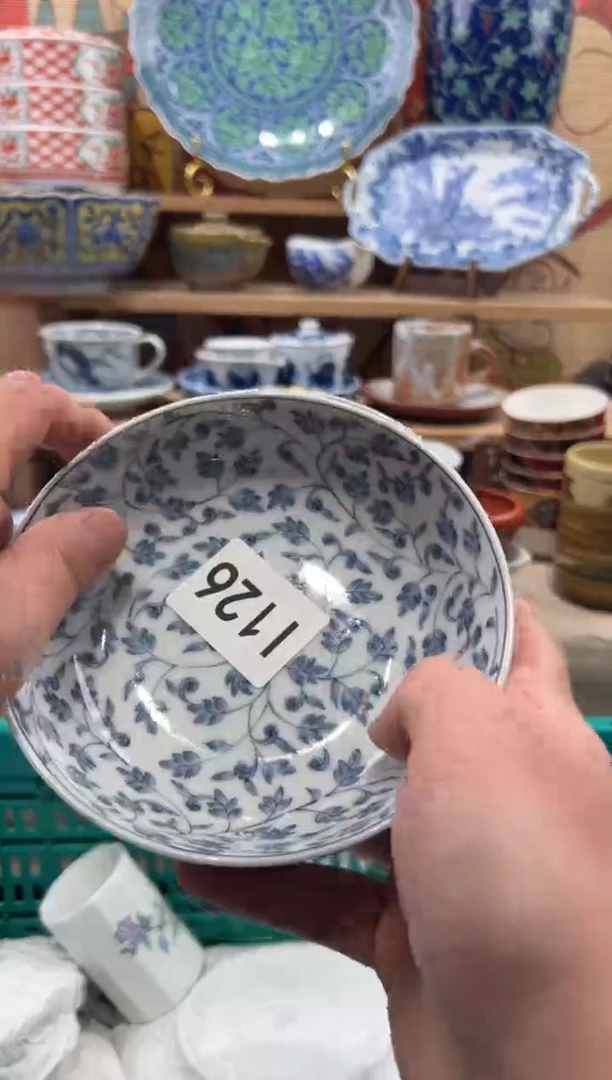 瓷片B***a瓷片------I126