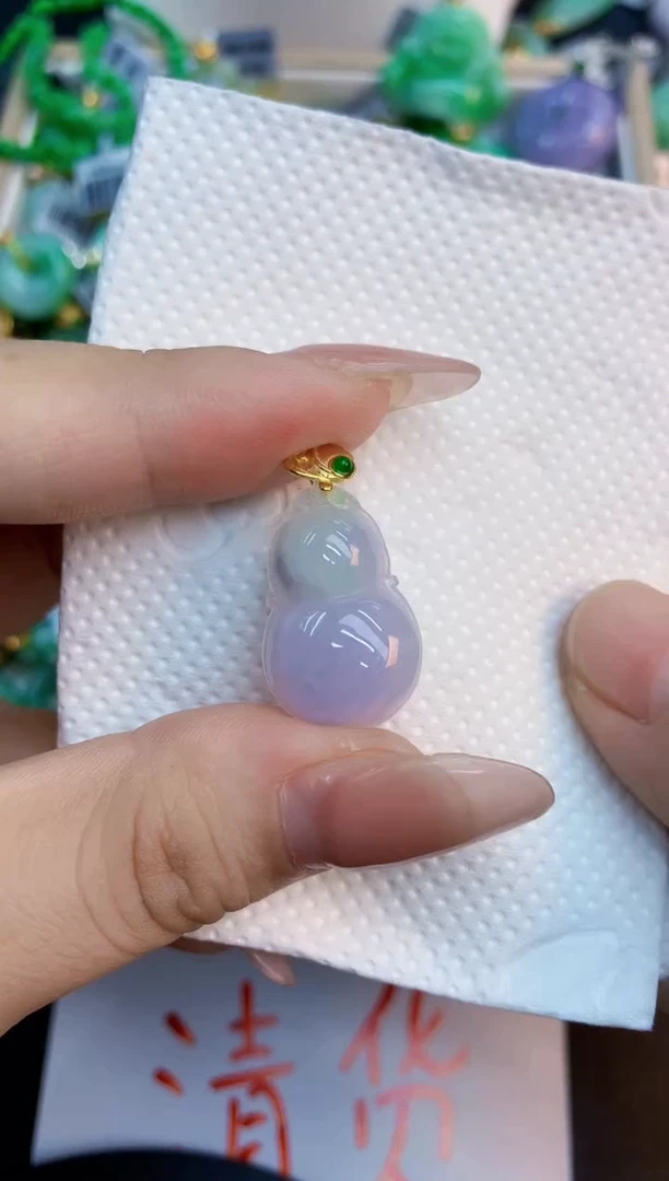 翡翠未镶嵌吊坠(不含链)1