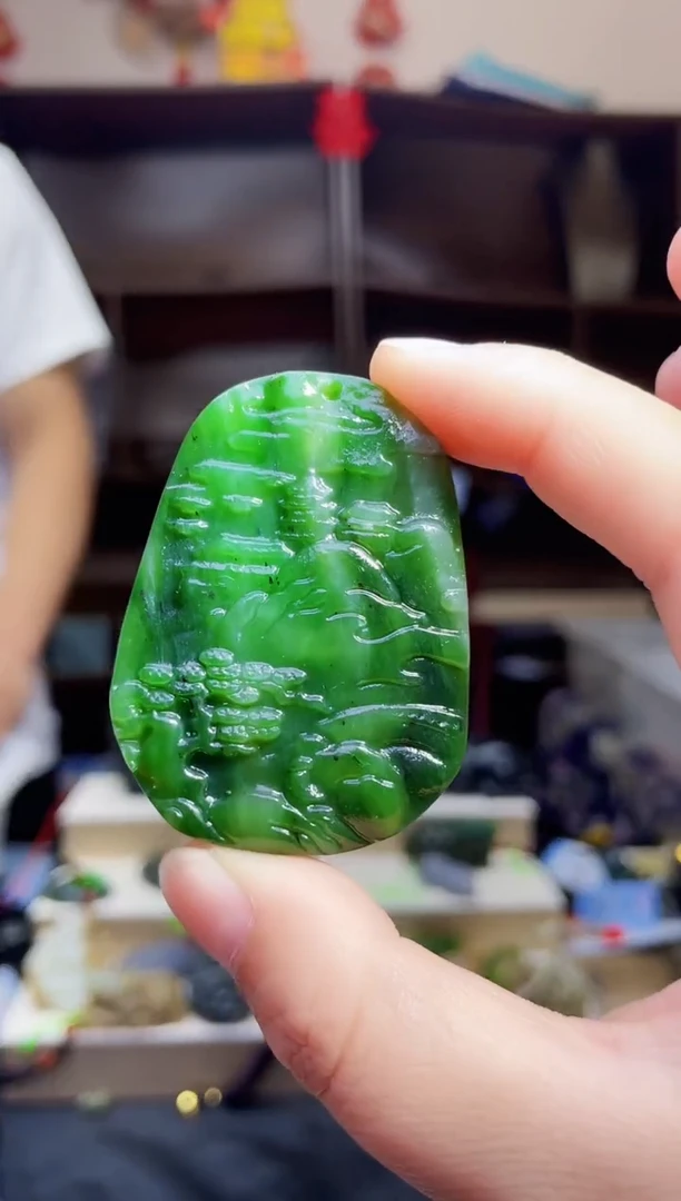 和田玉未镶嵌颈饰1