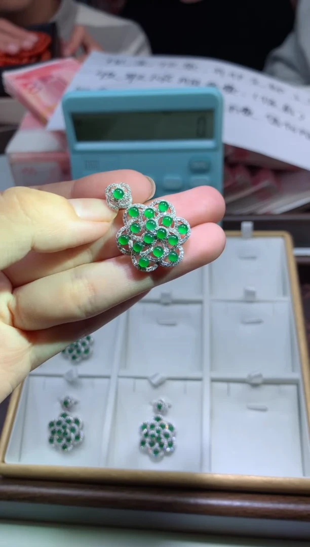 【闪购商品】翡翠颈饰合金天然A货翡翠-多样性发货