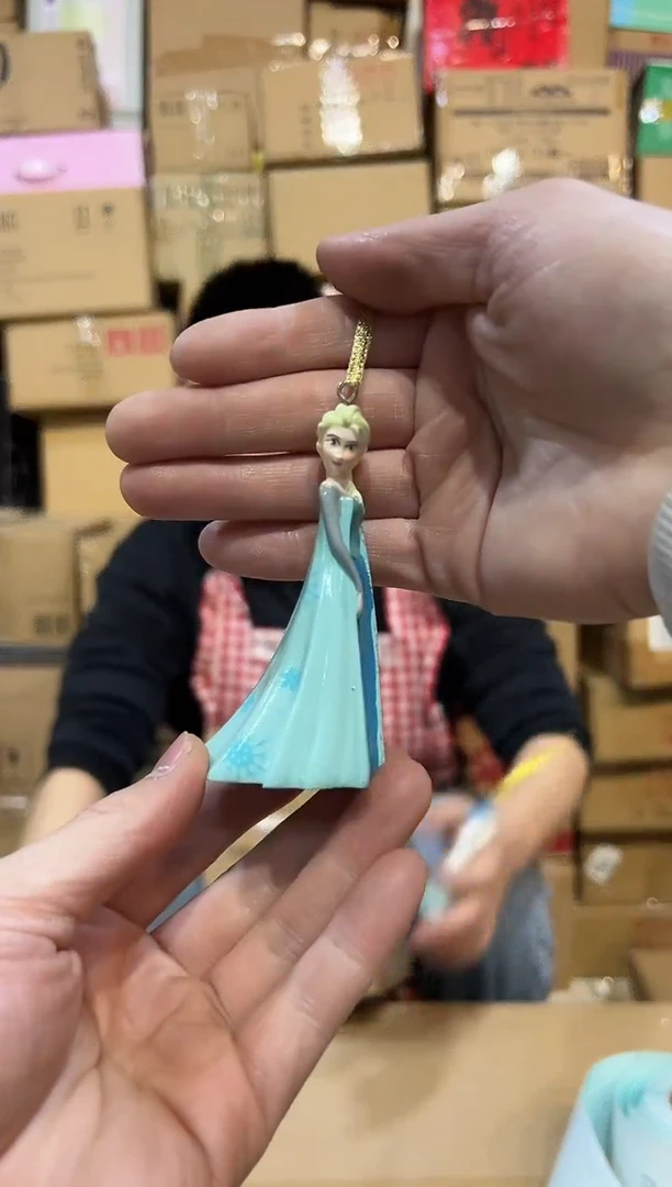 【闪购商品】杯树脂爱莎公主小吊件