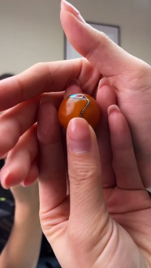 琥珀未镶嵌珠宝奇石T0假一罚十，多样性发一件