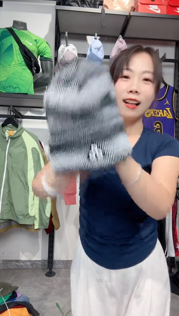 1132编码 瑕疵款直播间过款为准 尺码