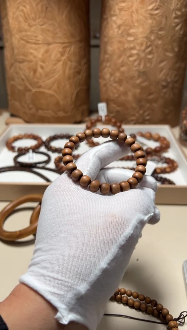 【闪购商品】檀香木手串/手链老山檀香8/9单圈微瑕福利（孔道）