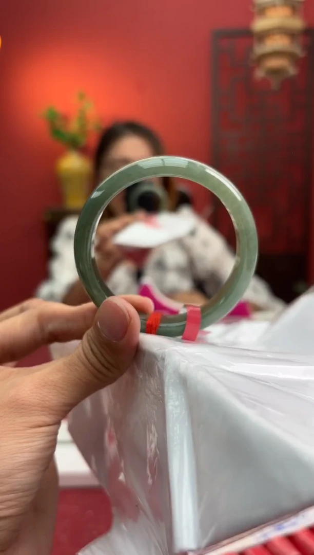 未镶嵌手镯翡翠翡翠手镯2