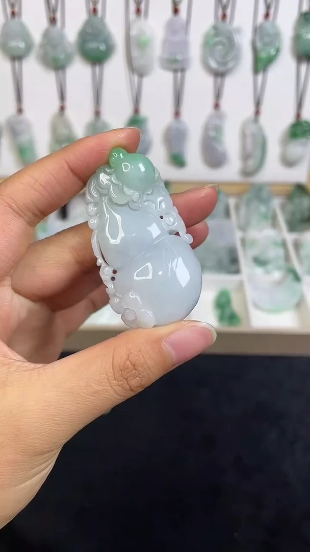 颈饰未镶嵌翡翠1