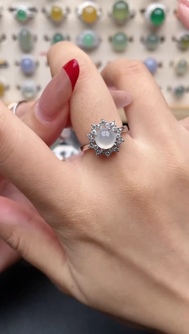 【闪购商品】翡翠戒指银S925镶嵌一物一证一礼盒