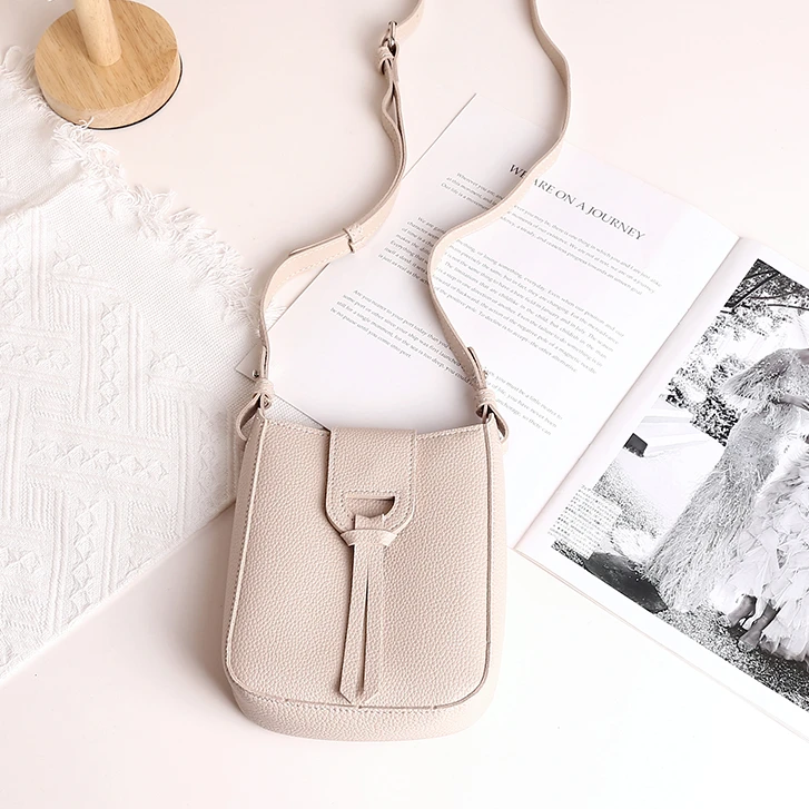 手机包女斜挎2025新款迷你小包高级感夏天散步小巧轻便女士小挎包