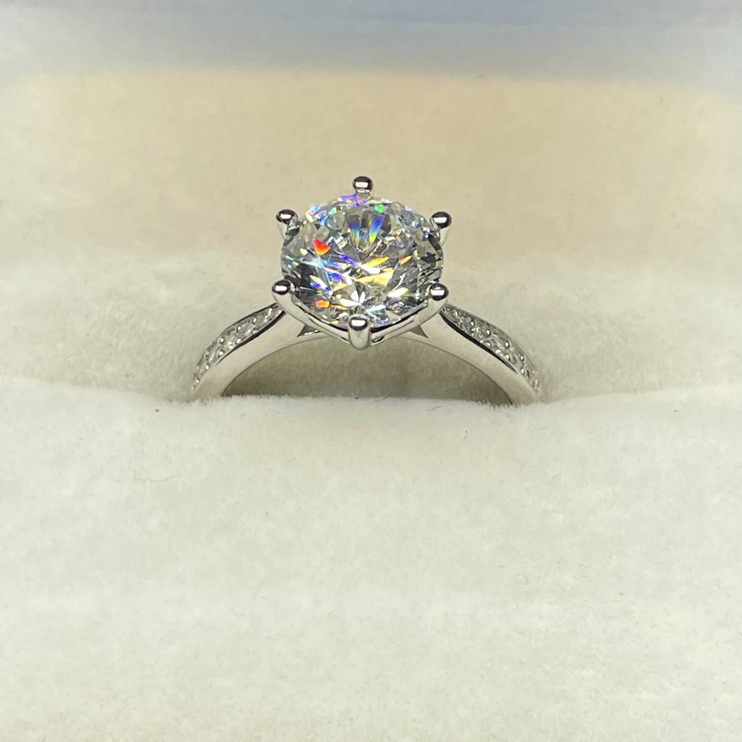 高奢钻饰 周家小蛮腰戒指3.0CT