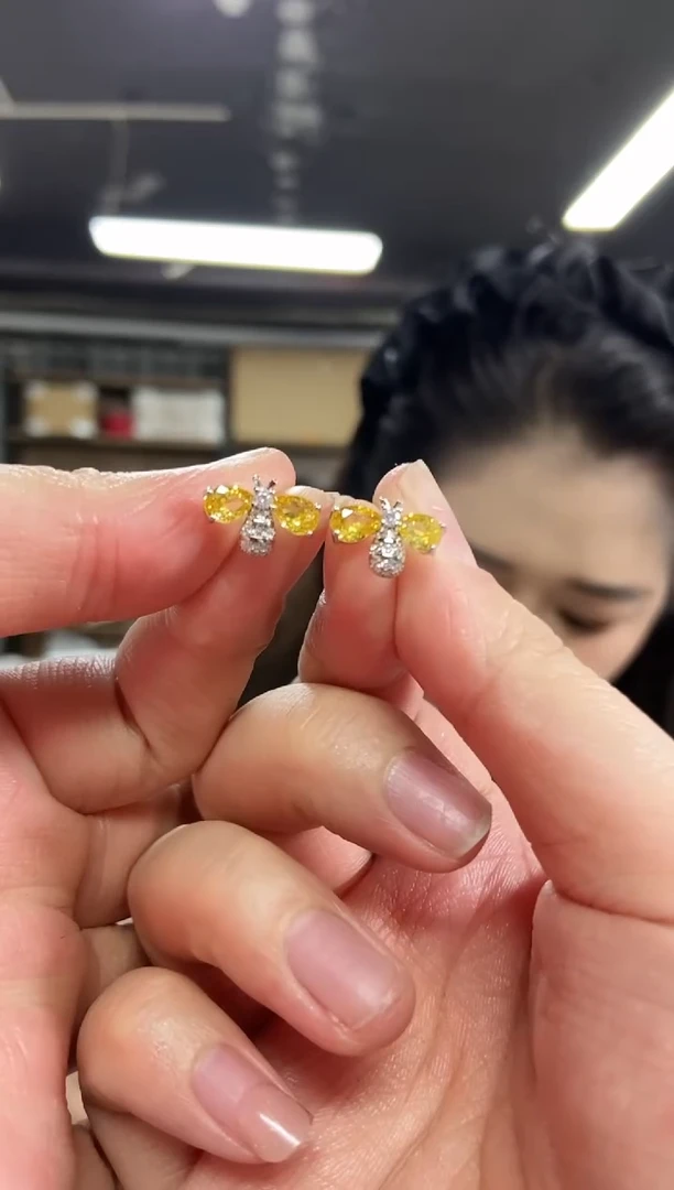 【闪购商品】水晶耳饰未镶嵌多样性发其一颜色微差